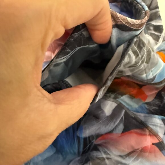 Lululemon Fast and Free High Rise Tight in Luminescent Floral Multi Size 8 - Picture 6 of 12